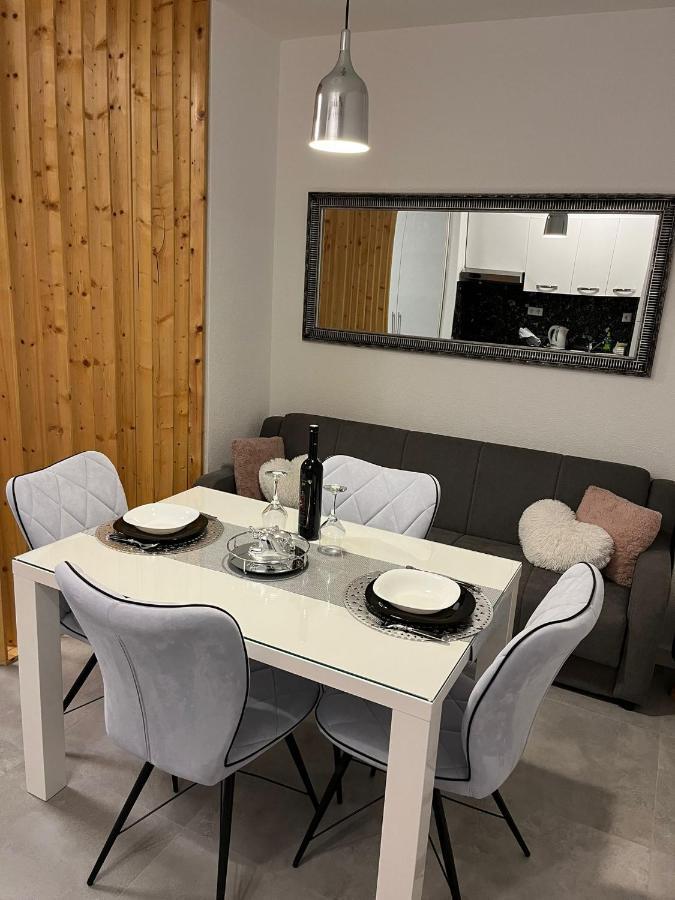 شقة Studio Apartman Implex Ðakovo المظهر الخارجي الصورة