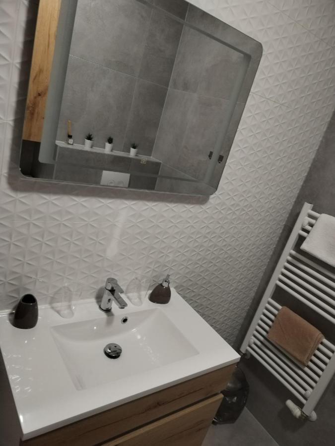 شقة Studio Apartman Implex Ðakovo المظهر الخارجي الصورة
