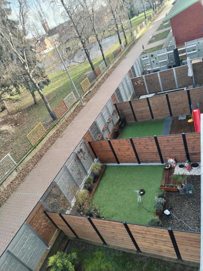 شقة Studio Apartman Implex Ðakovo المظهر الخارجي الصورة